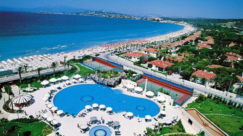 Türkiye'nin en çok tercih edilen turizm merkezi yüzde 100 doluluğa ulaştı! Hafta sonu nüfus yarım milyona ulaşıyor