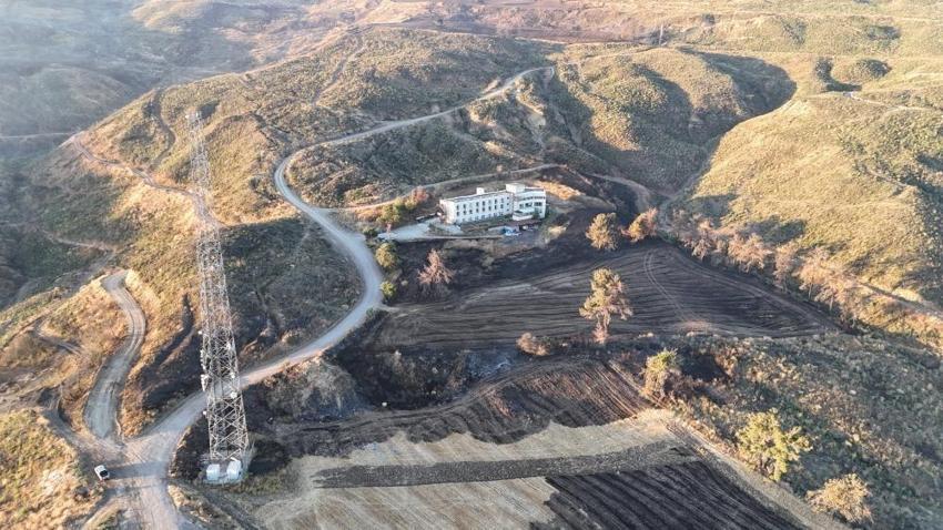 Gün ağarınca facia ortaya çıktı: Yangından geriye kalanlar görüntünlendi