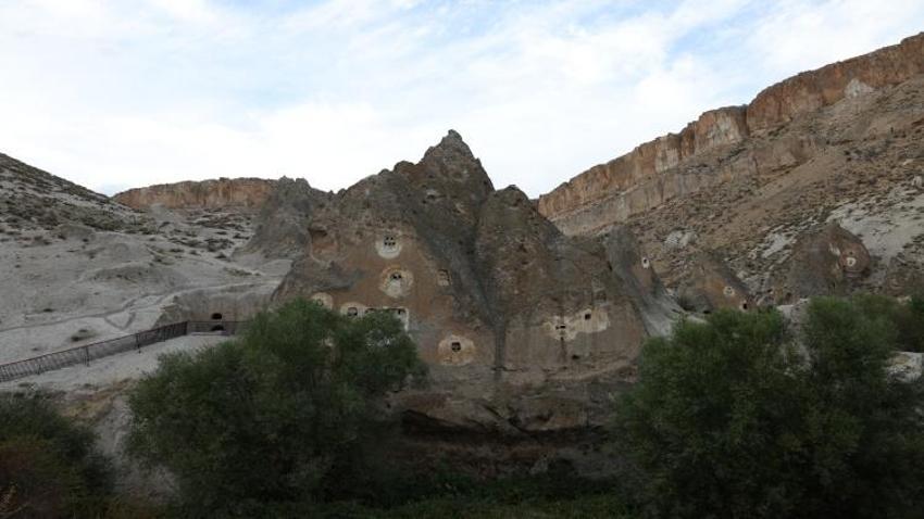 Kapadokya'nın saklı hazinesi: Soğanlı Vadisi turizmde yükselişini sürdürüyor