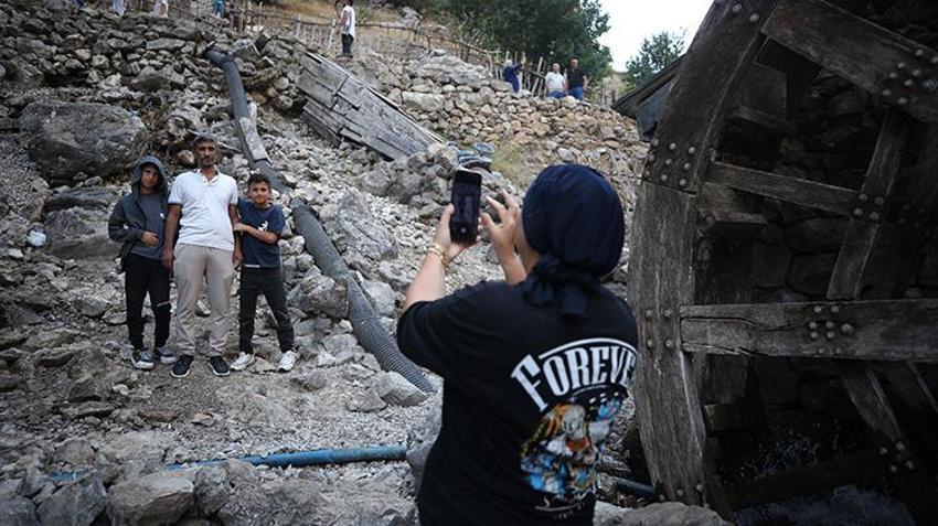 Kayseri'de 100 yıllık değirmen fotoğraf stüdyosu oldu: Ziyaretçi rekoru kırılıyor! Sosyal medyada gören buraya akın ediyor