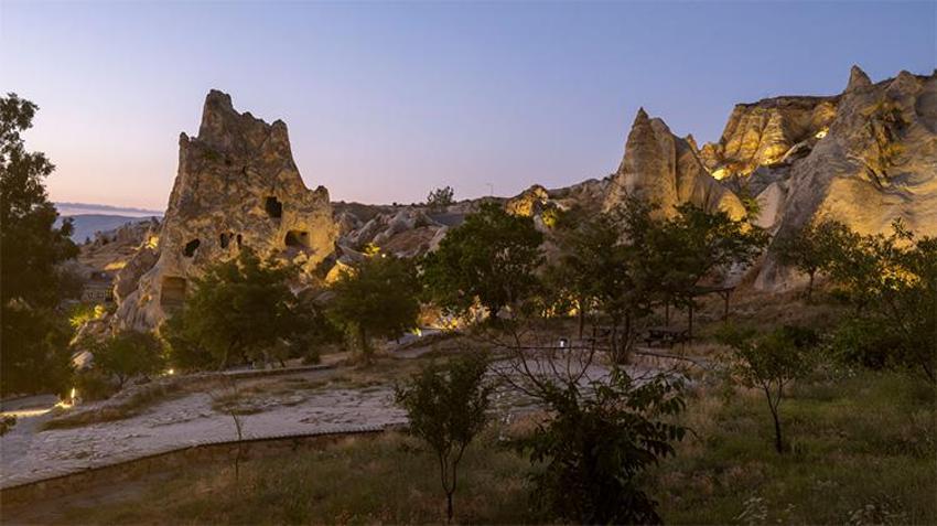 Kapadokya'nın Kalbi Göreme Açık Hava Müzesi ziyaretçilerini bin beş yüz yıllık tarihle buluşturuyor
