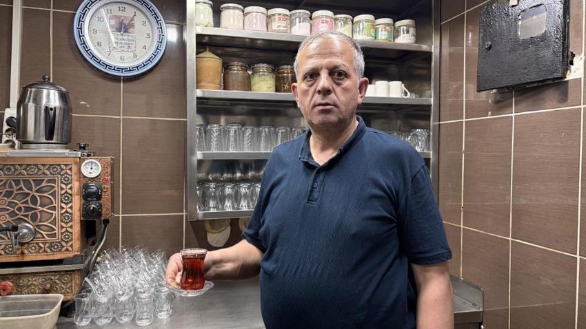 Kayseri Kapalı Çarşı'nın en küçük dükkanı ama 43 yıldır aralıksız çalışıyor!