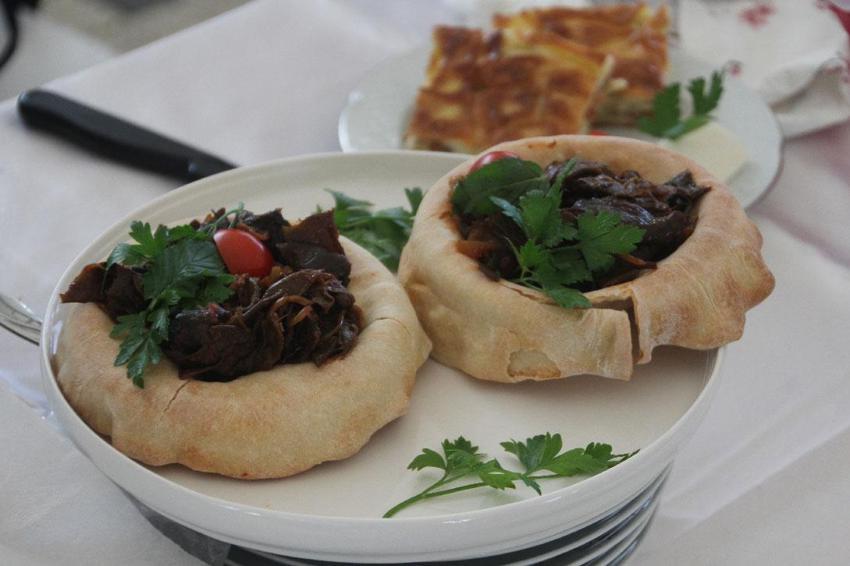 Ordu'nun en lezzetli festivalinde zeytinyağlı fındık yaprağı sarması dikkat çekti