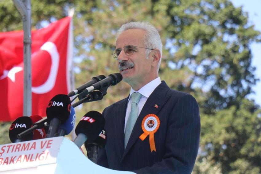 Ayasofya ile yaşıt 1500 yıllık Sangarios Köprüsü yeniden canlandırıldı! Bakan Uraloğlu: Şehrimize yeni bir soluk kazandırdık