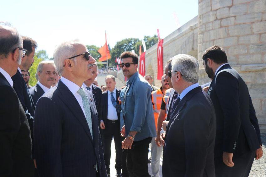 Ayasofya ile yaşıt 1500 yıllık Sangarios Köprüsü yeniden canlandırıldı! Bakan Uraloğlu: Şehrimize yeni bir soluk kazandırdık