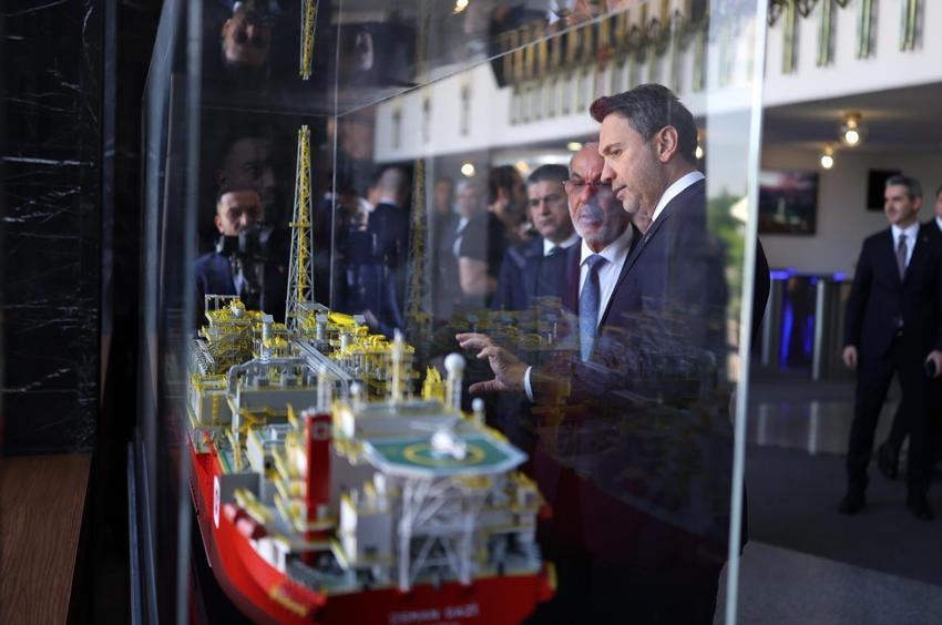 Irak petrolünde bir yıllık yeni anlaşma! 750 bin varillik kapasite! Bakan Bayraktar: Tarihi haftayı tarihi bir anlaşma ile tamamlıyoruz