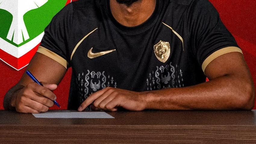 Amedspor'un gizli transferini Mbaye Diagne ortaya çıkardı! Nahit Eren genç yıldıza formayı giydirdi