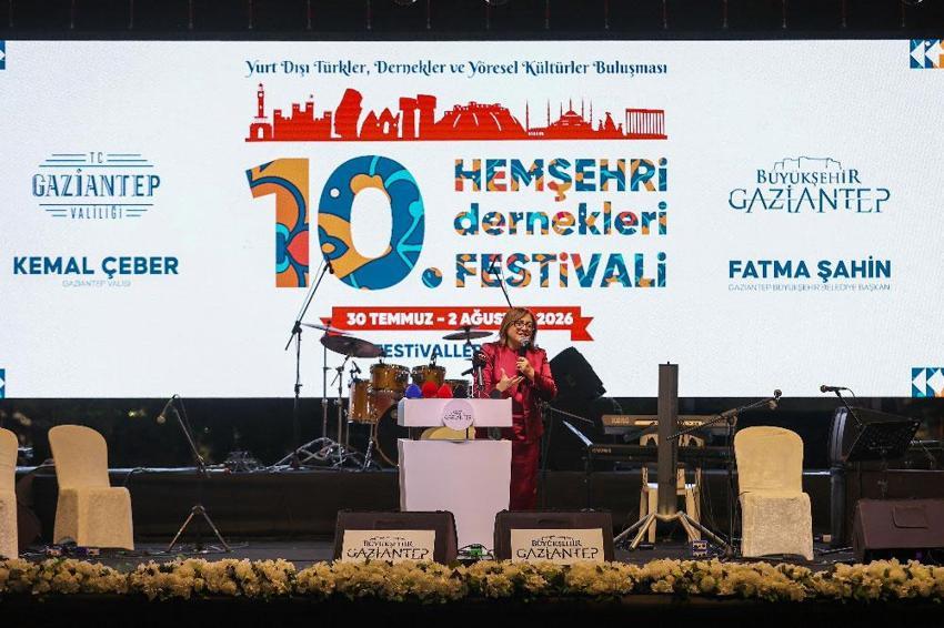 Gaziantep'te Hemşeri Dernekleri Festivali renkli görüntülerle açıldı