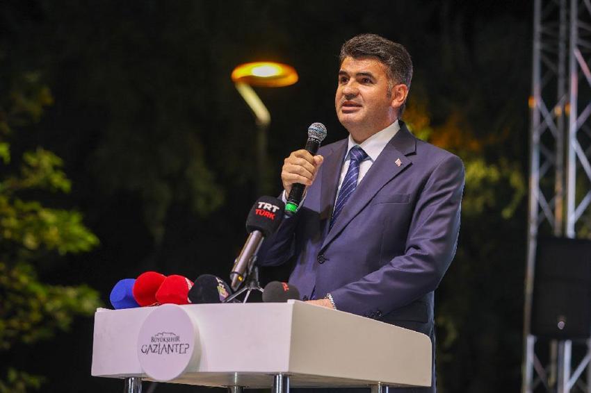 Gaziantep'te Hemşeri Dernekleri Festivali renkli görüntülerle açıldı