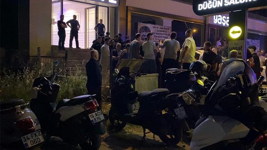 İnegöl'de düğün salonunda dehşet: Oyun havası tartışması bıçaklı saldırıyla bitti!
