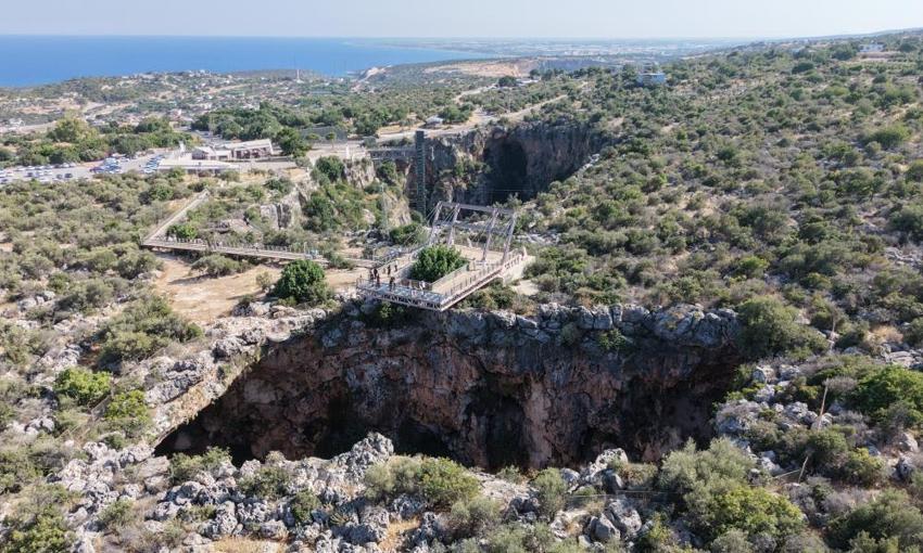 Mersin'e giden akın ediyor: 452 Basamak aşağıya inenler buzdolabı gibi diyor!