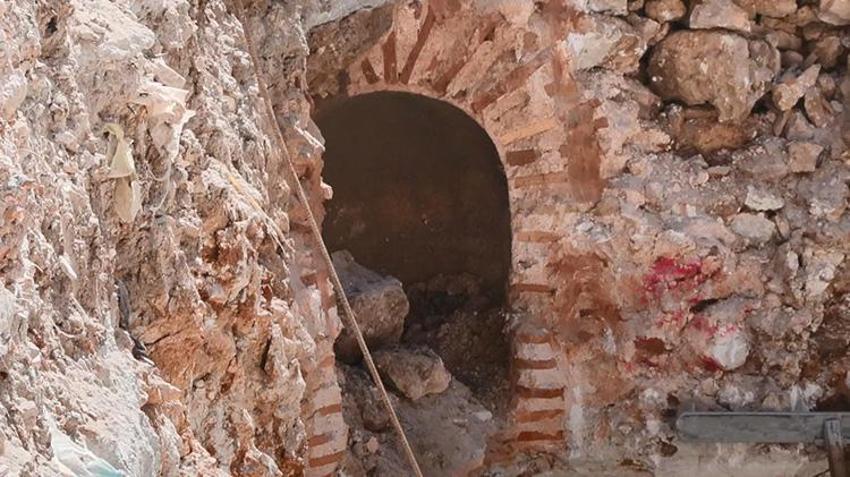 Bahçelievler'in altından tarih fışkırdı! Kentsel dönüşüm kazısında işçiler buldu