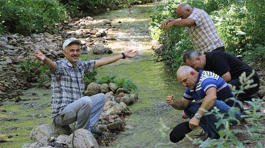 Amasya'da vatandaşlar 20 yıldır bekliyor! 'Kazma vurulduğu an köye geri dönüşler başlayacak'