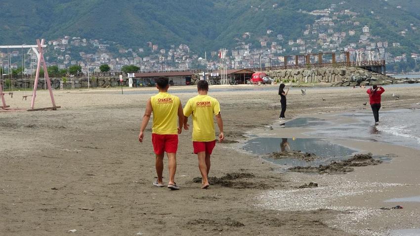 Tatilcilerin yeni rotası berrak denizi ve geniş kumsalıyla Ordu plajları