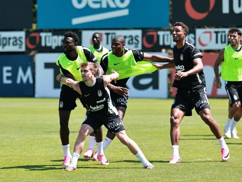 BEŞİKTAŞ'IN MAÇI HANGİ KANALDA? Hradec Kralove - Beşiktaş maçı hangi kanalda? Beşiktaş'ın maçı ne zaman, saat kaçta? Hradec Kralove - Beşiktaş karşılaşması şifreli mi?