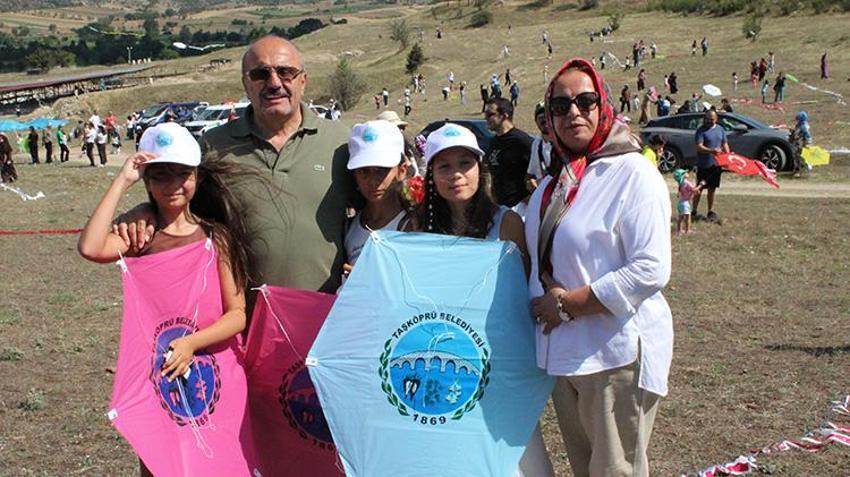 Taşköprü Sarımsak Festivali’nde renkli anlar: Antik kentte uçurtmalar gökyüzünü süsledi