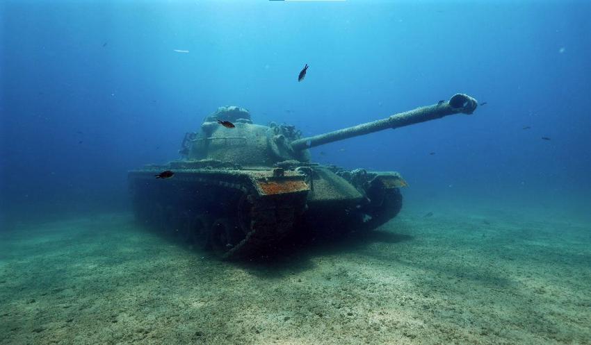 Edirne’nin Saros Körfezi'ndeki tank batığı, dalış tutkunlarının uğrak noktası haline geldi