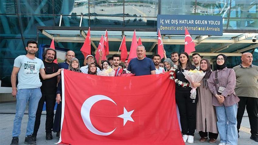 Erzincan’da gurur tablosu: Avrupa üçüncüsü galip Berat Afal coşkuyla karşılandı