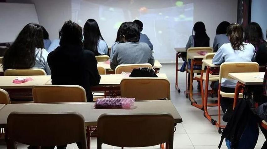 OKULLAR NE ZAMAN AÇILIYOR? Çocuğu 1. sınıfa başlayacak veliler kayıt İçin ne yapmalı? 2026-2027 Eğitim Öğretim dönemi ne zaman başlıyor? İşte okula kayıt rehberi