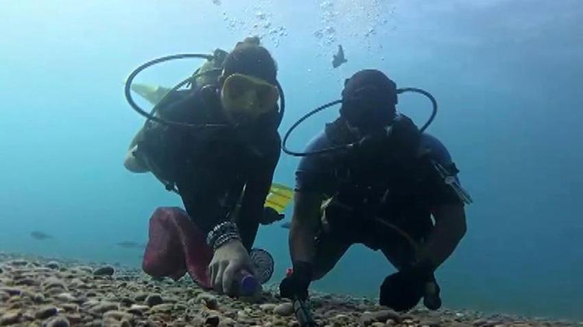 Antalya'da dalgıçlar gözlemledi: 'Hıdırellez dileklerini yiyerek ölüyorlar'