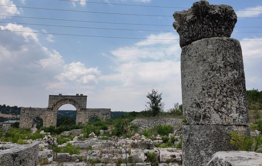 Krallığın ibadet yeriydi: Mersin'de ziyaretçi akınına uğruyor