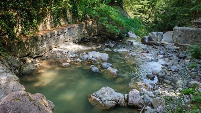 Düzce’nin saklı cenneti! Görenler hayran kalıyor: Şelaleler ve göl büyülüyor