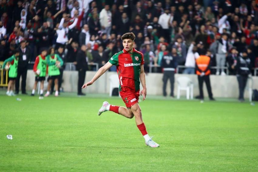 Karşıyaka'da işler karıştı! 3 oyuncu birden çantasını topladı, gidiyor