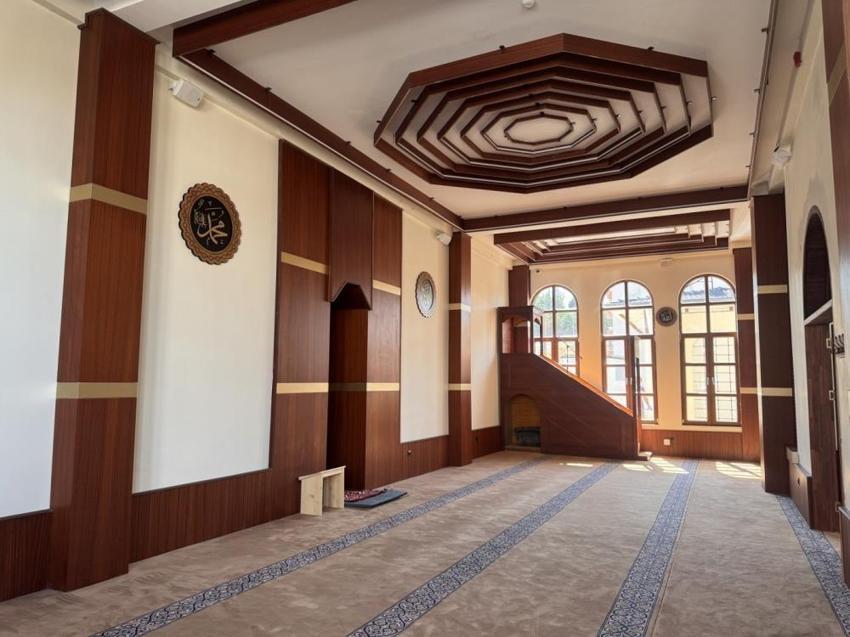 Butik mimarisiyle görenleri hayran bırakıyor: Hayrat Camii 14 Ağustos'ta yeniden kapılarını açıyor!