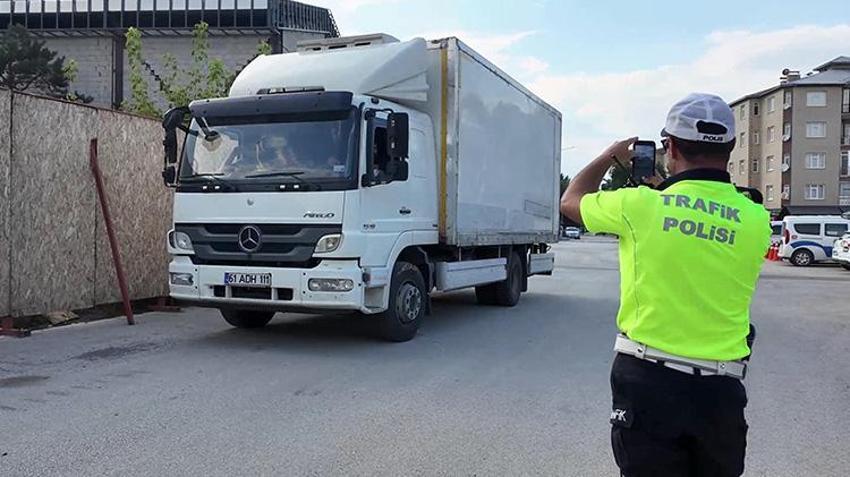 Erzurum'da düğün konvoyuna giren vatandaş korna çaldığı için pişman oldu: 'Bundan sonra haram olsun'