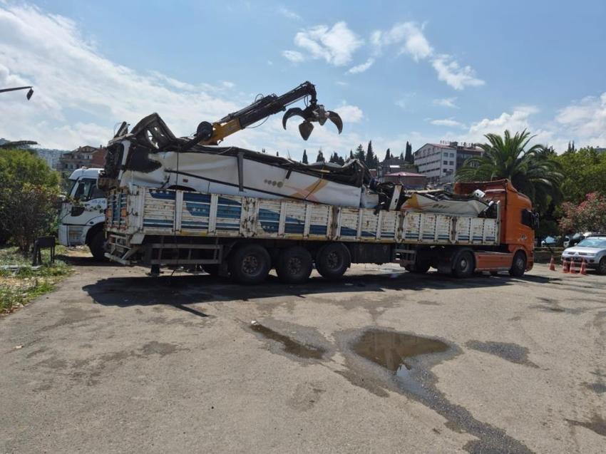 Trabzon'da ekonomiye yeni getiri: Hurdaya ayrılan araçlar paraya dönüşüyor