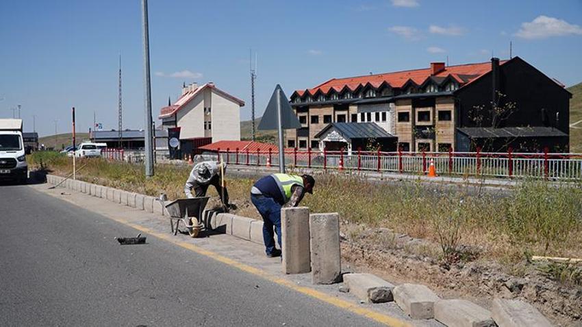 Erciyes kayak merkezi yeni sezona hazırlanıyor: Dev tesislerde bakım ve modernizasyon seferberliği!