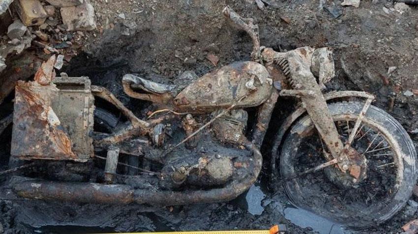 Kuraklık Tuna Nehri'ni kuruttu II. Dünya Savaşı döneminden 2 Alman askerinin kalıntıları ve motosiklet bulundu