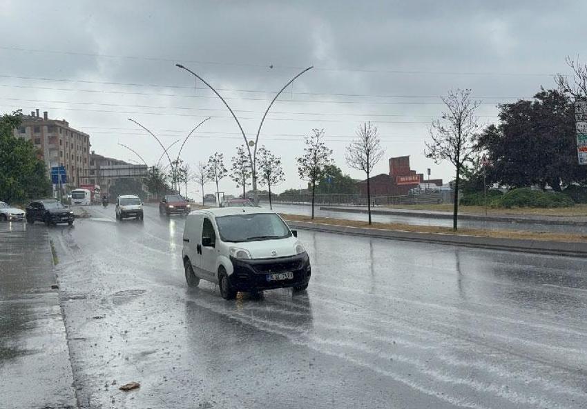 Meteoroloji ve hava tahmin uzmanı tarih vererek uyardı: Hafta sonu ülkemizin büyük bir bölümü sağanak yağışların etkisi altında olacak