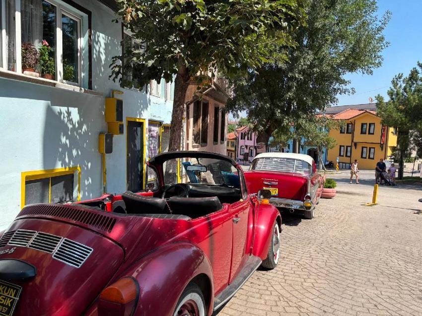 Aileden miras kalan hobisiyle 15 yıldır eskiyi yâd ettiriyor