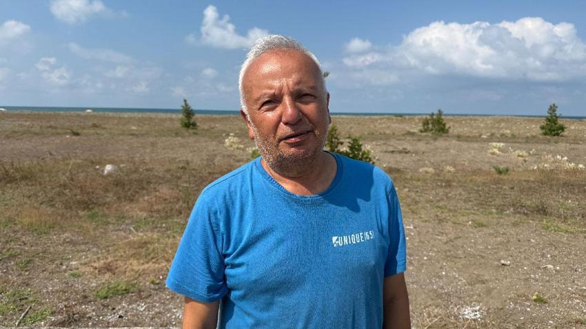 Cezası dudak uçuklatan kum zambakları Kocaali'de çöpler arasında soldu