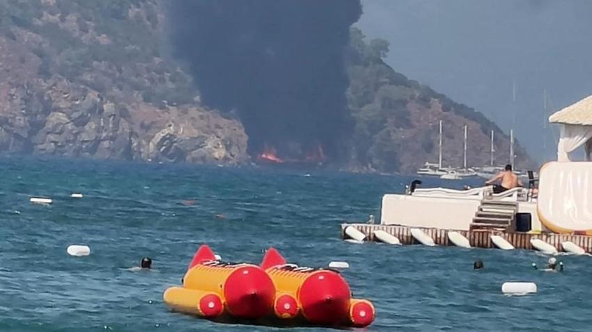 Fethiye'de can pazarı! Tur teknesi alev alev yandı: 115 yolcu denize atladı