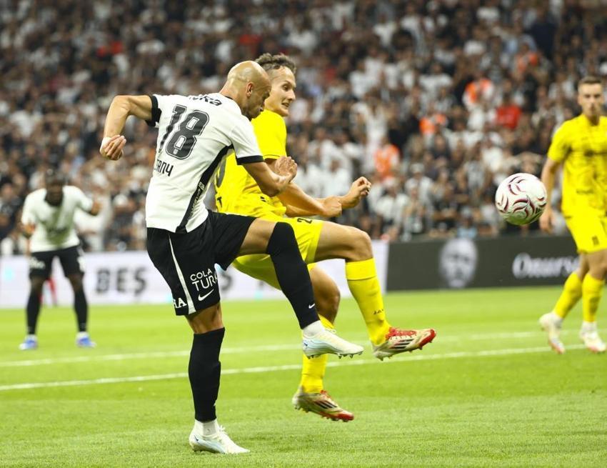 Beşiktaş - Hradec Kralove MAÇ SONUCU | Beşiktaş - Hradec Kralove kaç kaç bitti? Beşiktaş Avrupa Ligi'nde tur atladı mı? Beşiktaş'ın rakibi hangi takım oldu?