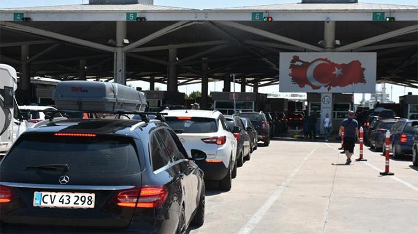 YURT DIŞINDAN GETİRİLEN ARAÇLARDA YENİ DÖNEM! Aracı kimler kullanabilir? Resmi Gazete'de değişiklik