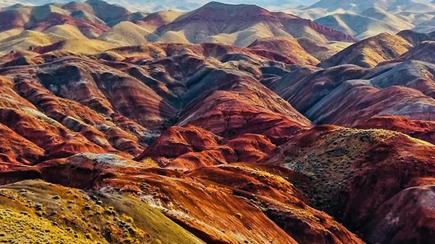 Mars yüzeyi değil Türkiye: Dünyada 6 yerde var biri Iğdır'da! 'Yağmur yağınca renk değiştiriyor!'
