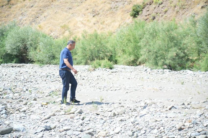 Çobanlık yaparken başladı dev bir hazineye dönüştürdü! Taş merakı 40 yıllık koleksiyona dönüştü