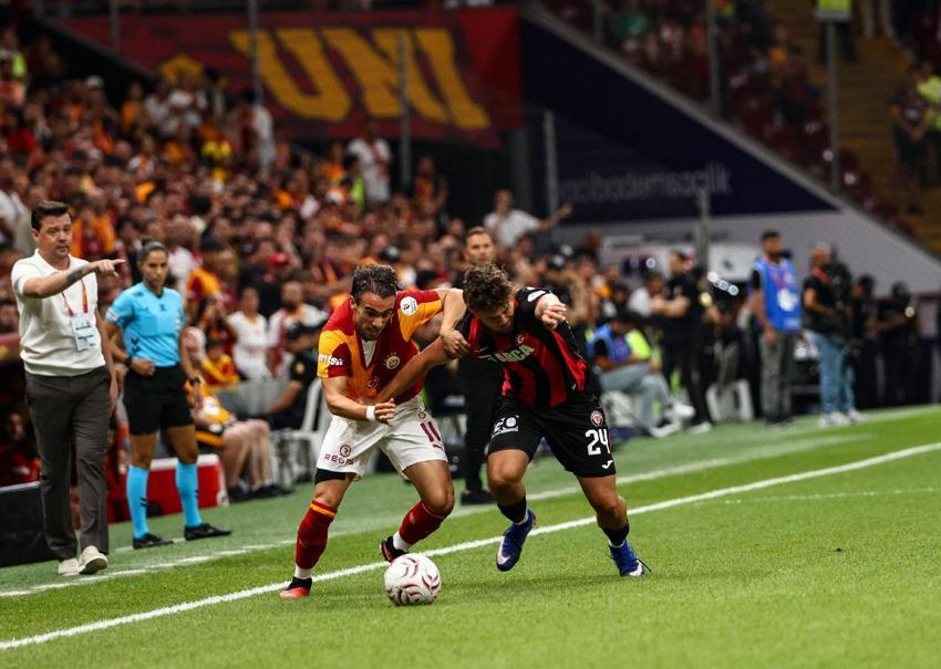 Süper Lig'in açılış maçında Galatasaray, Arca Çorum karşısında puanı son dakikada aldı