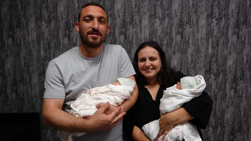 Tıp dünyası bu doğumu konuşuyor! Trabzon'da milyonda bir mucize: İki ayrı rahimden ikiz bebek dünyaya geldi!
