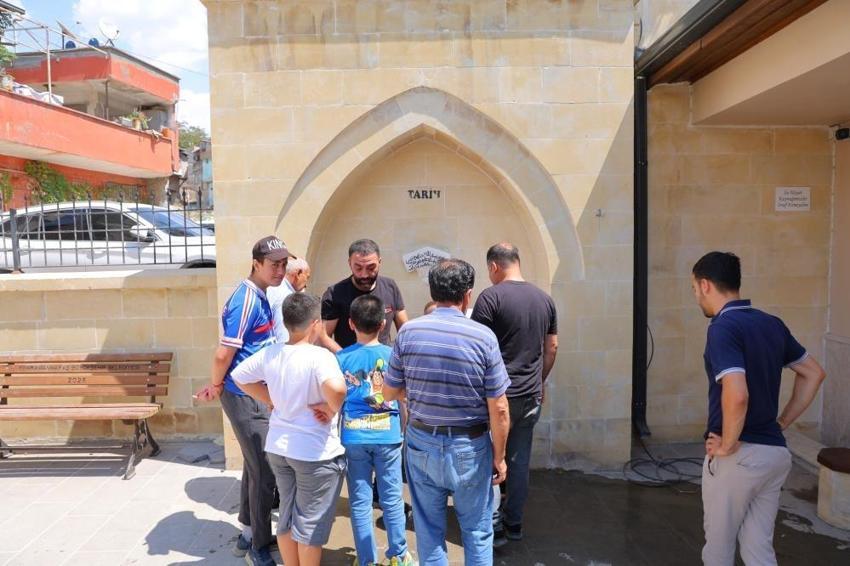 Kahramanmaraş'ın Uyuz Pınar'ında tek kural var: Banyodan sonra kıyafet giyilmiyor