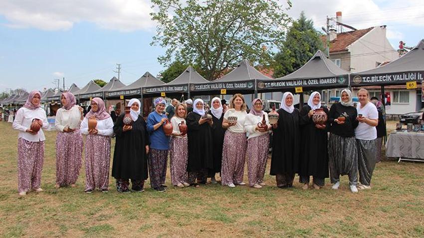 Bir asırdır çamur sanata dönüşüyor: Bilecik'te dev festival başladı!