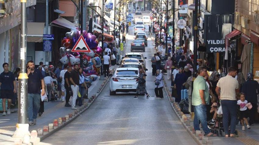 Avrupa'da bozulan ekonomi Sivas esnafına yansıdı: Sivaslı gurbetçiler Sivas'ı tercih etmiyorlar