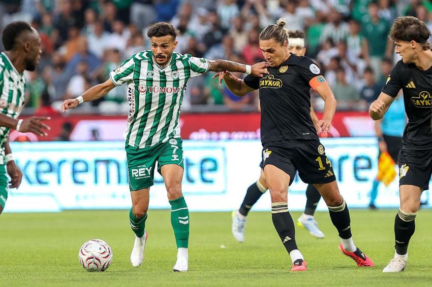 TÜMOSAN Konyaspor - Çaykur Rizespor maçında 3 puanı getiren gol 90+7'de penaltıdan geldi
