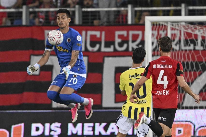 Gençlerbirliği: 2 - Fenerbahçe: 1 Kanarya attı Gençler geri döndü