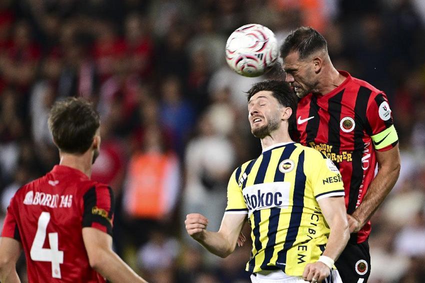 Gençlerbirliği: 2 - Fenerbahçe: 1 Kanarya attı Gençler geri döndü