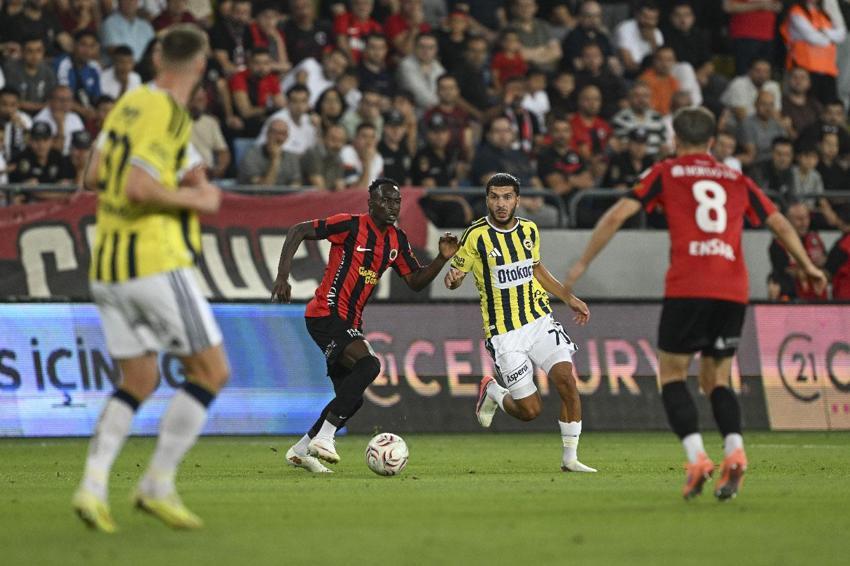 Gençlerbirliği: 2 - Fenerbahçe: 1 Kanarya attı Gençler geri döndü