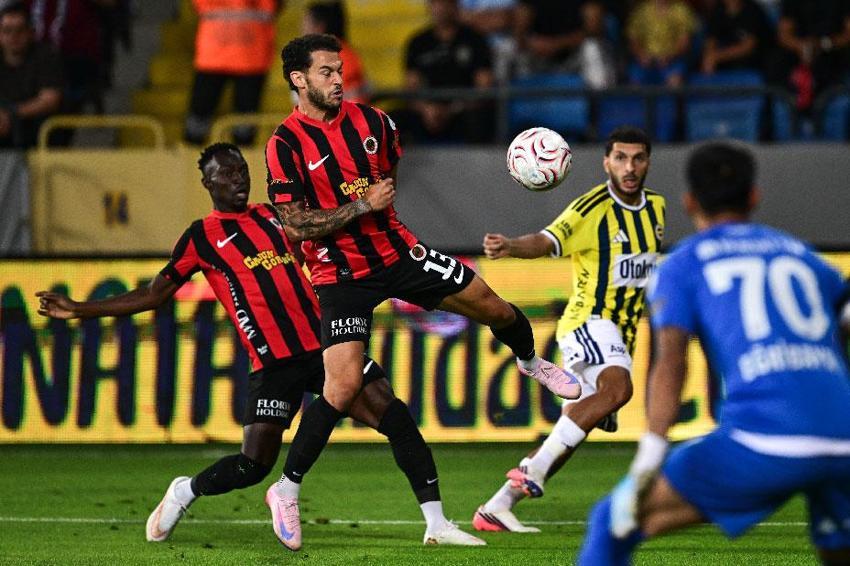 Gençlerbirliği: 2 - Fenerbahçe: 1 Kanarya attı Gençler geri döndü